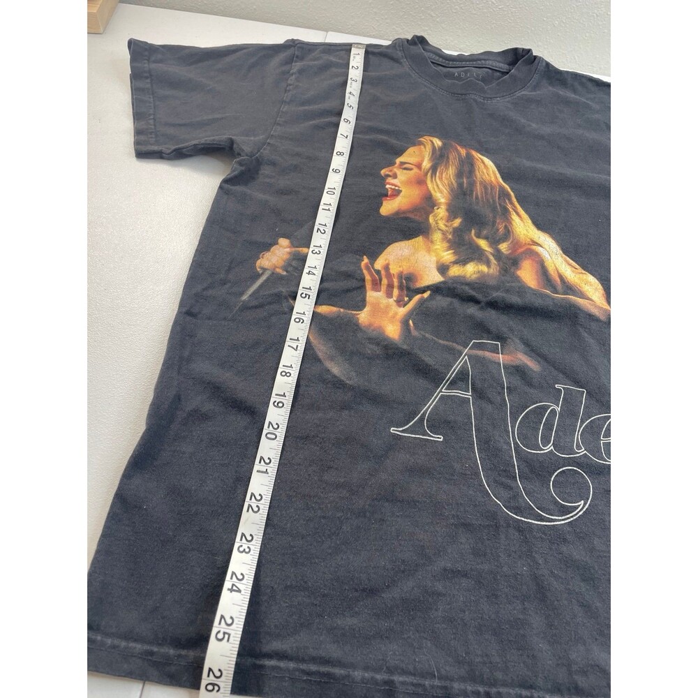 Adele Weekends With Adele Concert T Shirt Caesars… - image 6